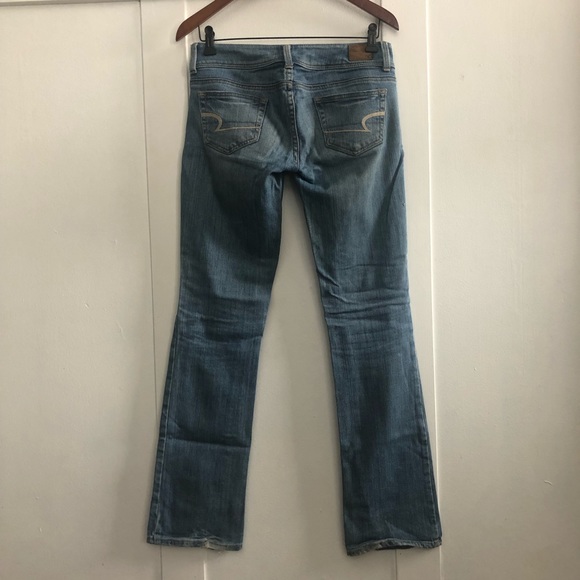 AE distressed slim boot cut jeans! 0 - Picture 4 of 10